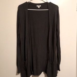 Charcoal grey woman’s long sleeve cardigan